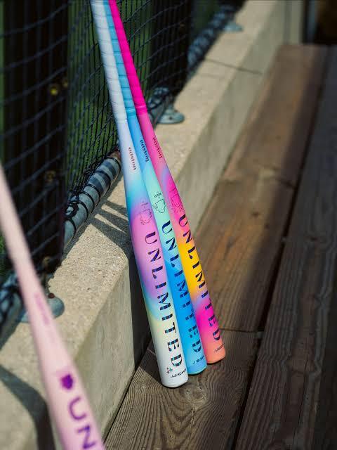 Easton Ghost Unlimited Eras Fastpitch Softball Bats Easton Ghost Unlimited Eras Fastpitch Softball Bats